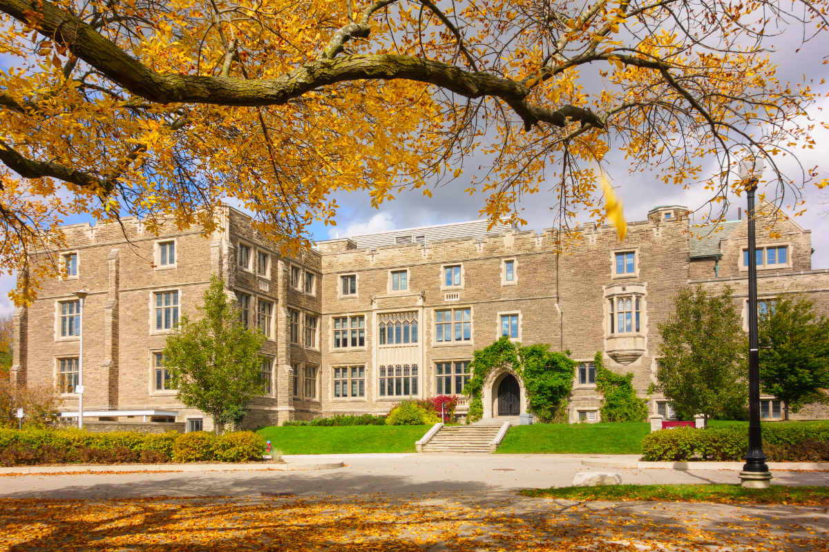 7 Tempat Kuliah di Korea Terbaik 2025